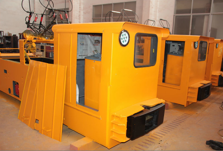 Evolution of Underground Mining Locomotives: A Critical Component in Subterranean Mining Operations